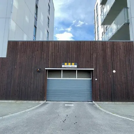 - Seaside -52sq -free Garage Park Apartment